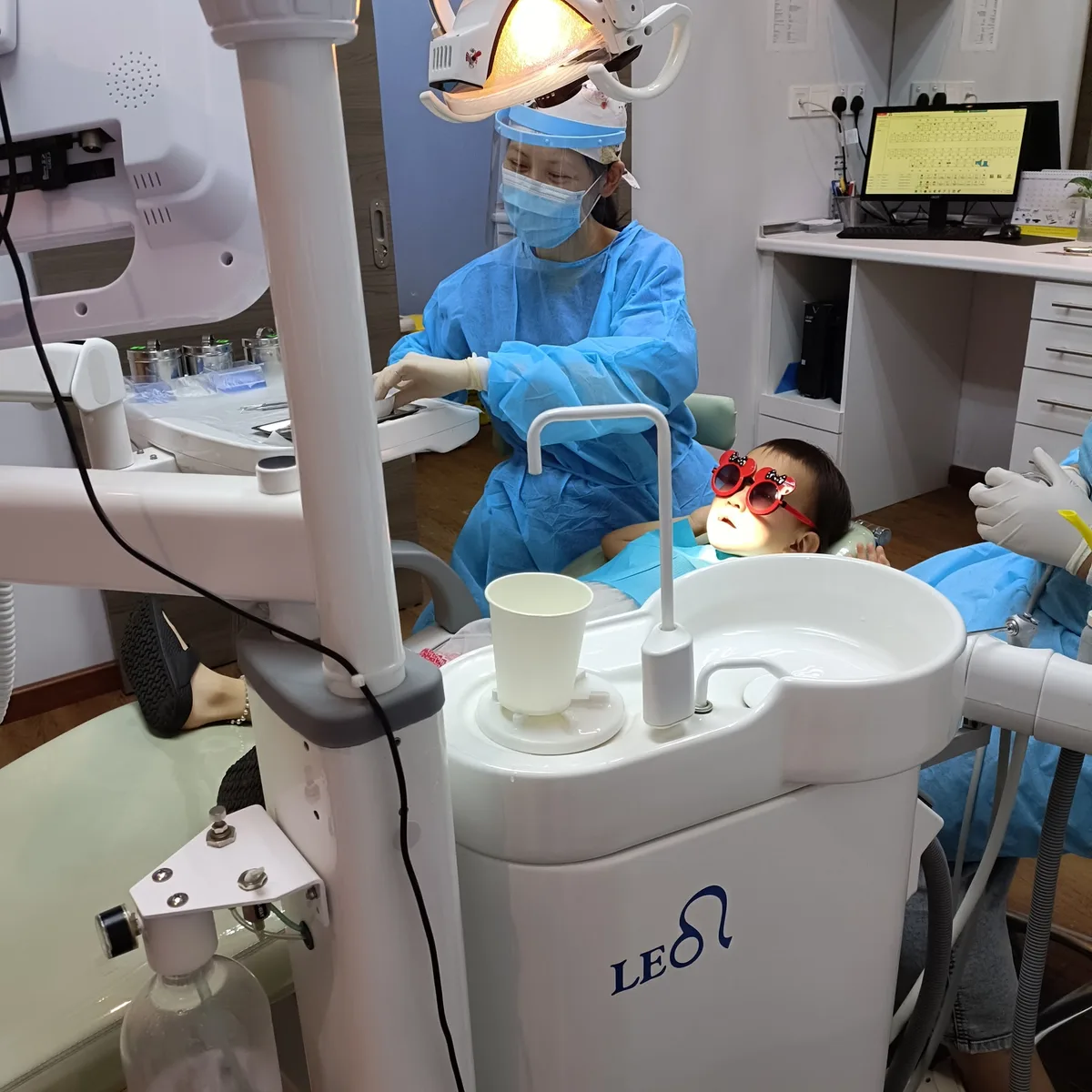 E. L. Lim Dental Surgery Sungai Ara