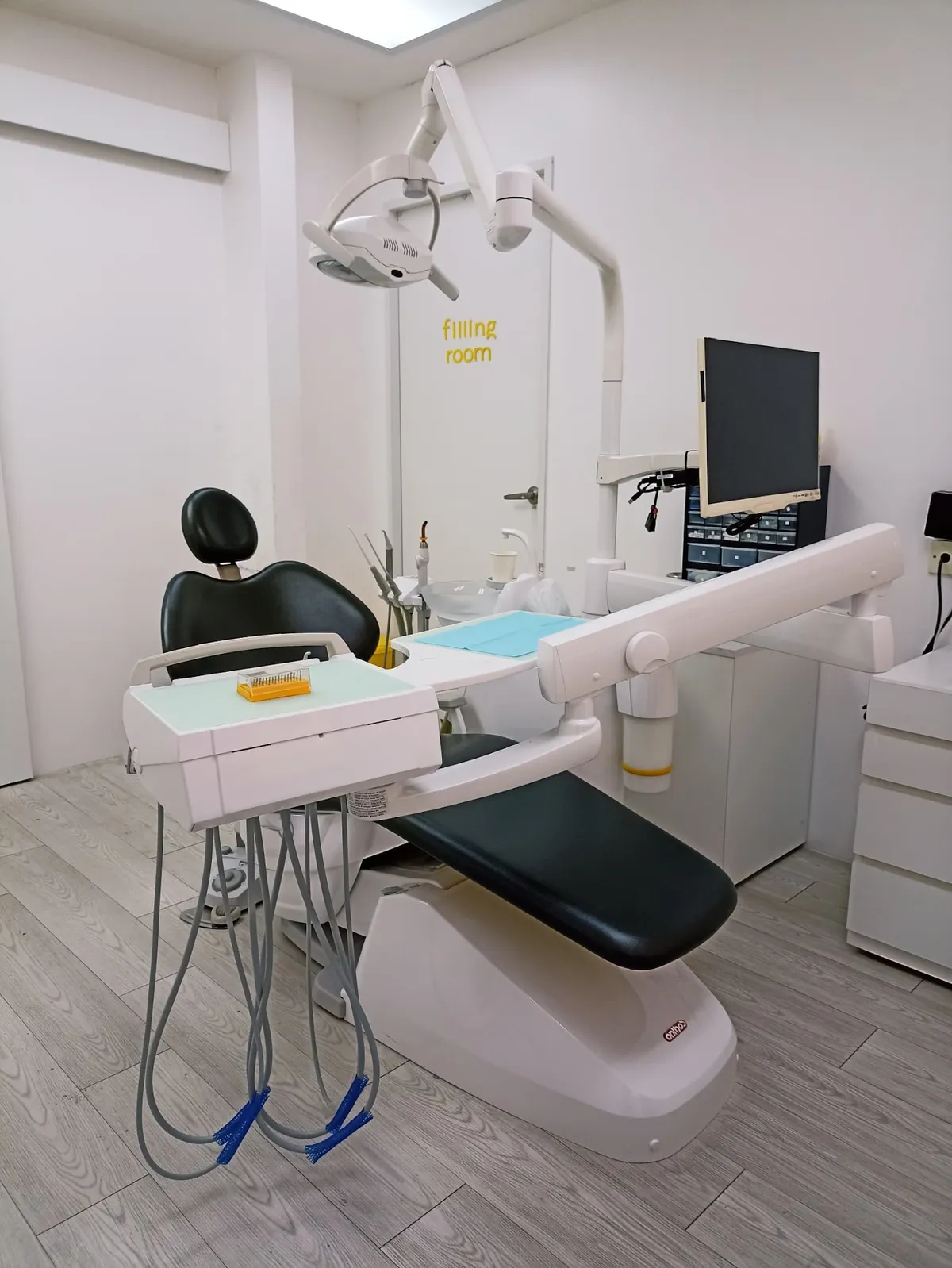 Metro Perdana Dental Clinic - Batu Lanchang photo 4