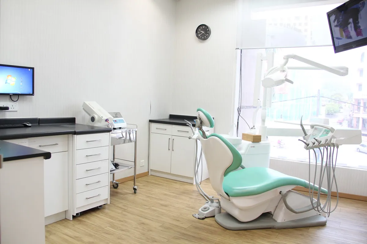 SmileBay Dental Surgery - Island 88 photo 4
