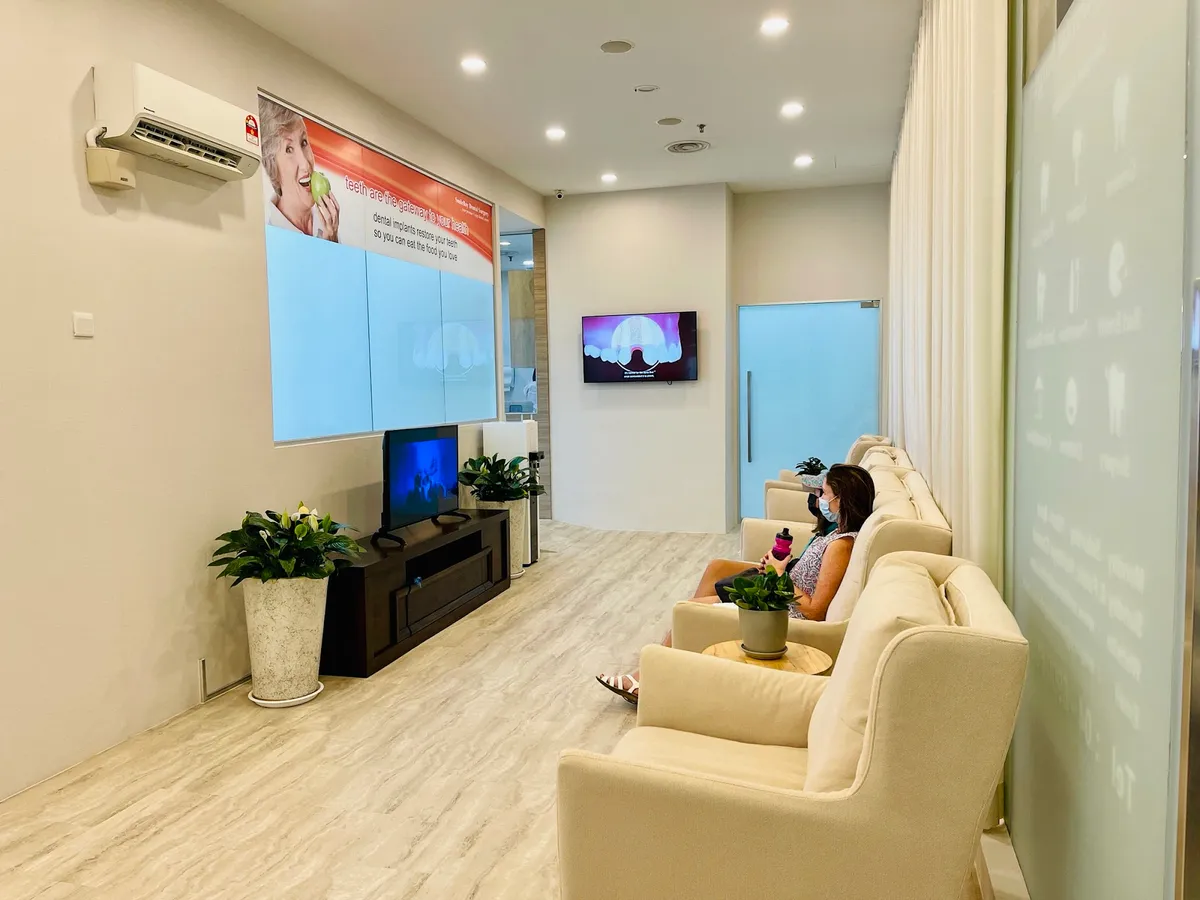 SmileBay Dental Surgery - Island 88 photo 5